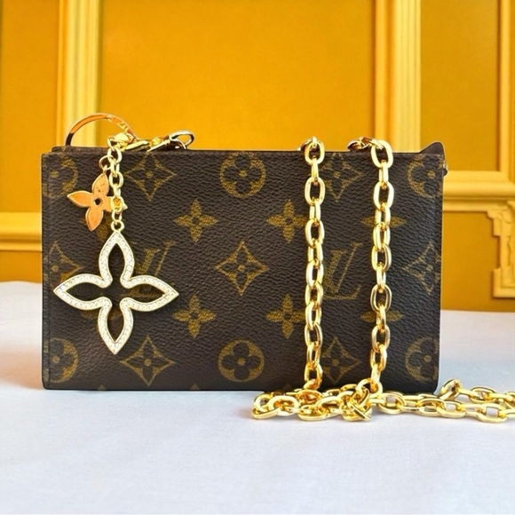 ✅ Authentic Louis Vuitton Monogram Brown and Gold Chain Bag - Picture 1 of 15